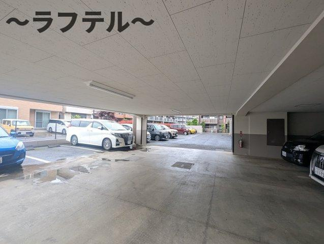 タートルクレインふじみ野の駐車場