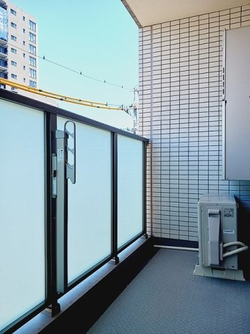 ライズ脇田町　Ａ館のバルコニー