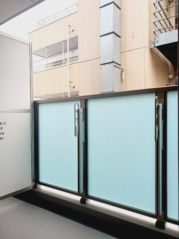 ライズ脇田町　Ａ館のバルコニー