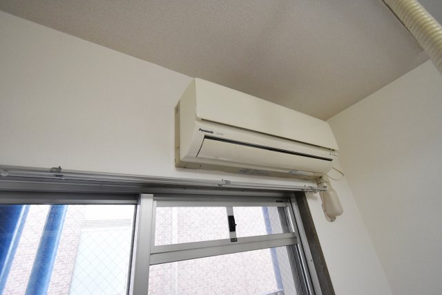 メゾン甲子園EASTの設備|エアコン