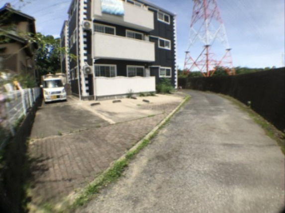 エクセレント古見の駐車場