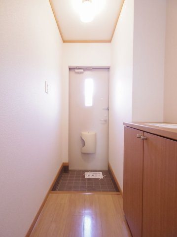 カーサプレッソの玄関|※他号室写真です