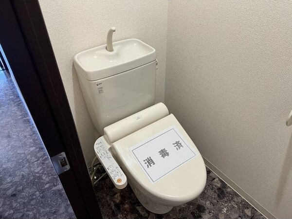 ロア金山のトイレ