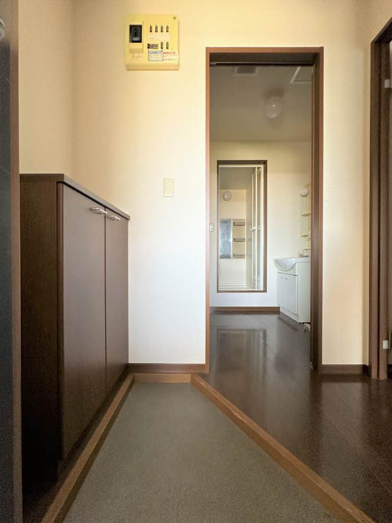 レオーネ Ａ館の玄関