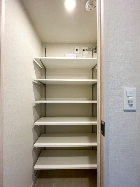 ロイヤルパークス有明の玄関|※写真は同タイプ住戸です。