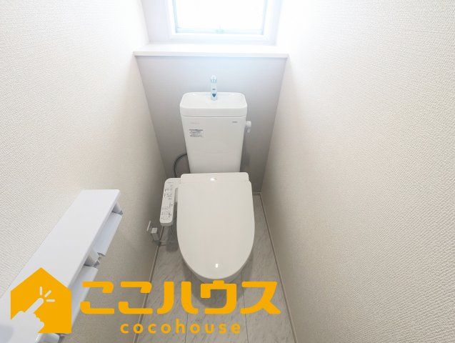 読谷村比謝　リーブルガーデン　新築戸建て　全2棟　1号棟のトイレ|高機能トイレ
