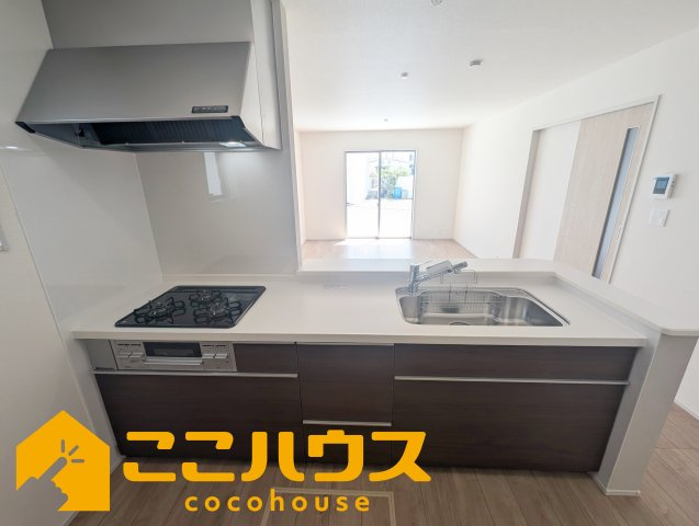 読谷村比謝　リーブルガーデン　新築戸建て　全2棟　1号棟のキッチン|家事のしやすいシステムキッチン
