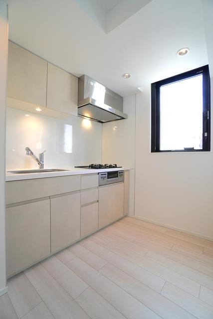 ＳＯＬＡＳＩＡｒｅｓｉｄｅｎｃｅ亀戸のキッチン|※写真は同タイプ住戸です。