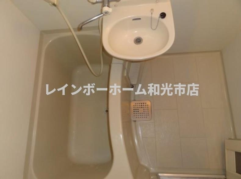 JC　EAST　2524の浴室