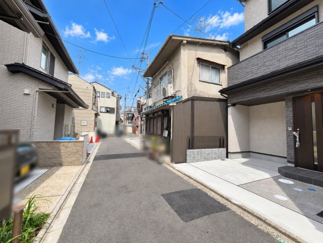 上長者町通千本東入2丁目山王町の前面道路含む現地写真
