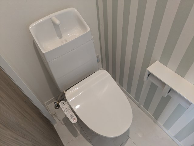 大谷北貸家戸建てB棟のトイレ