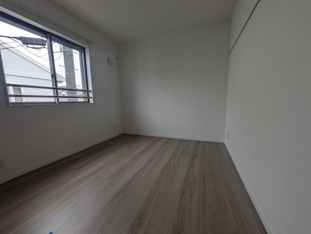 大谷北貸家戸建てB棟の居間・リビング