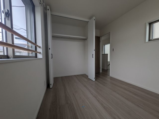 大谷北貸家戸建てB棟の居間・リビング