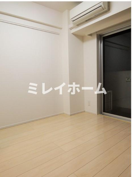 ル・リオン大鳥居の居間・リビング|同建物内、別のお部屋の参考写真になります。