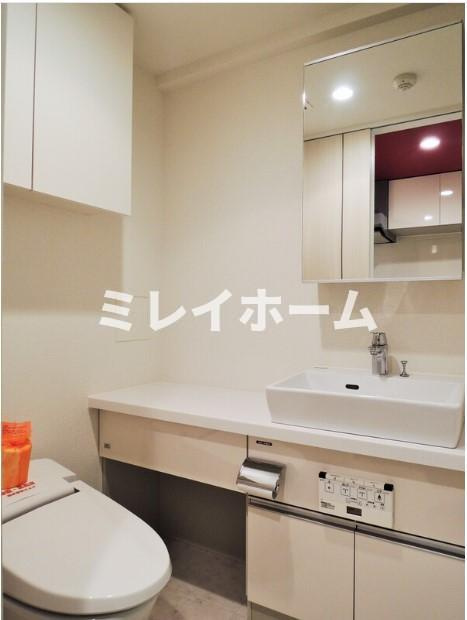 ル・リオン大鳥居の洗面所|同建物内、別のお部屋の参考写真になります。