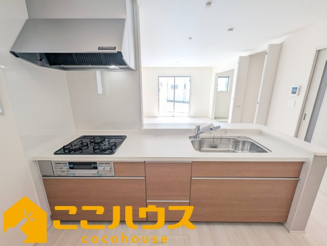 読谷村比謝　リーブルガーデン　新築戸建て　全2棟　2号棟のキッチン|家事のしやすいシステムキッチン
