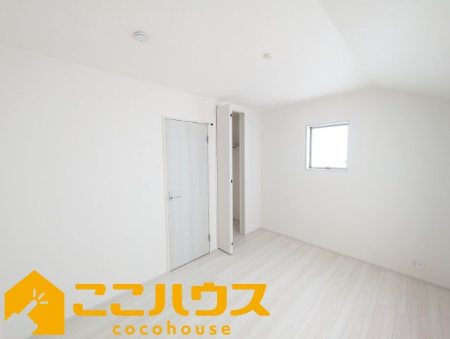 読谷村比謝　リーブルガーデン　新築戸建て　全2棟　2号棟の洋室|洋室6帖
