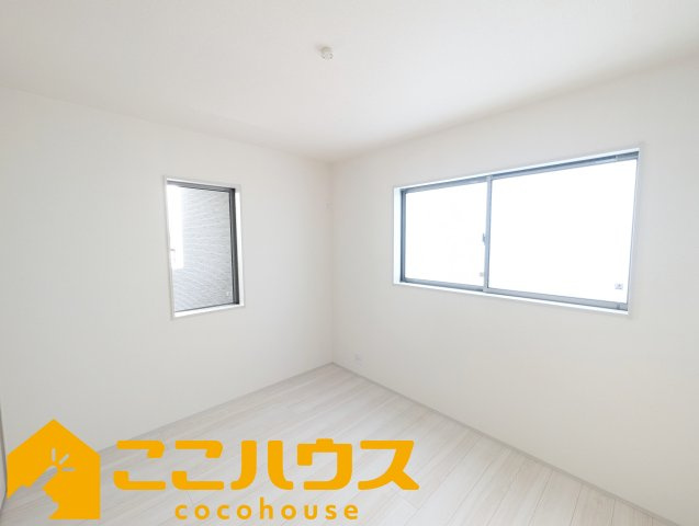 読谷村比謝　リーブルガーデン　新築戸建て　全2棟　2号棟の子供部屋|子供部屋5.7帖
