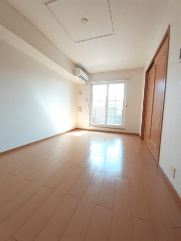 メゾン　アクティブ　Ａの居間・リビング|ゆったりとしたリビングです