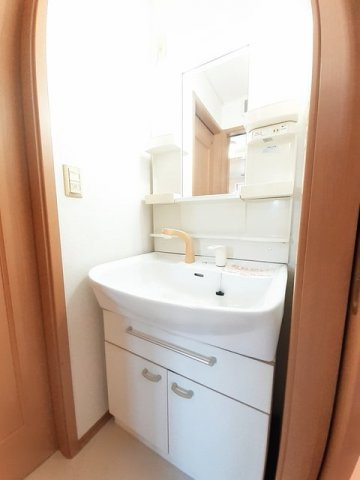 コズミック　Ａの洗面所|忙しい朝には欠かせない洗面所です