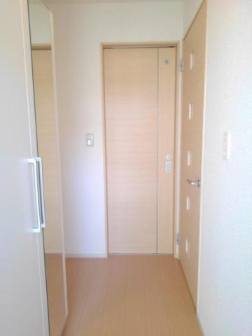 メゾン　ド　クレールＢの玄関|シンプルで使いやすい玄関です