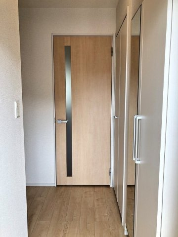リバーサイド本山　Ｋの玄関|玄関です