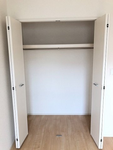 リバーサイド本山　Ｋの収納|便利な収納スペースです