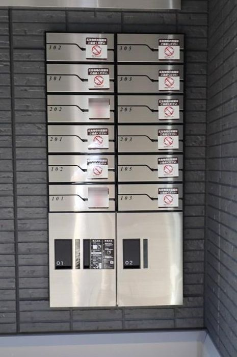 クレセント琴平のエントランス