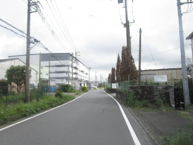 厚木市上依知の倉庫
