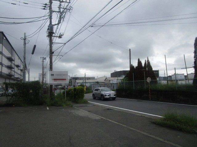 厚木市上依知の倉庫
