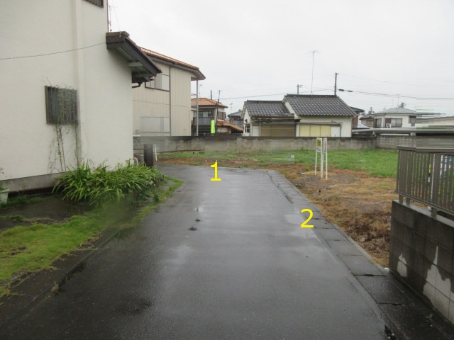 売地　嵐山町川島1850-20（全2区画）の前面道路含む現地写真