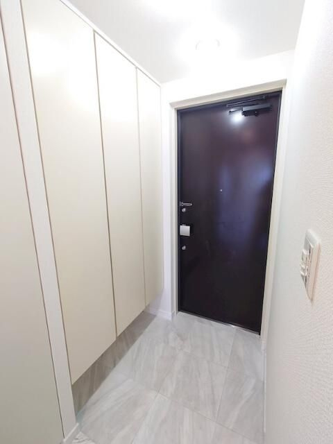 小田急コアロード目白の玄関