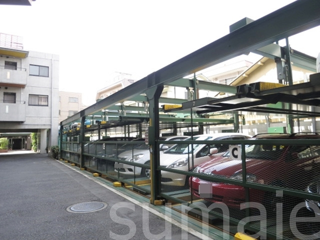ガーデンコート碌山の駐車場|敷地内の駐車場です！！