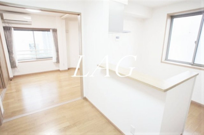 【居間・リビング】 | ビューノ北新宿 | 洋室のお部屋です。