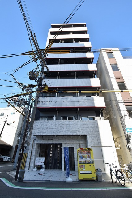 エイトドームシティの外観