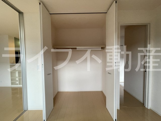 ドミール本町の収納|こまごまとしたものを収納できそうですね