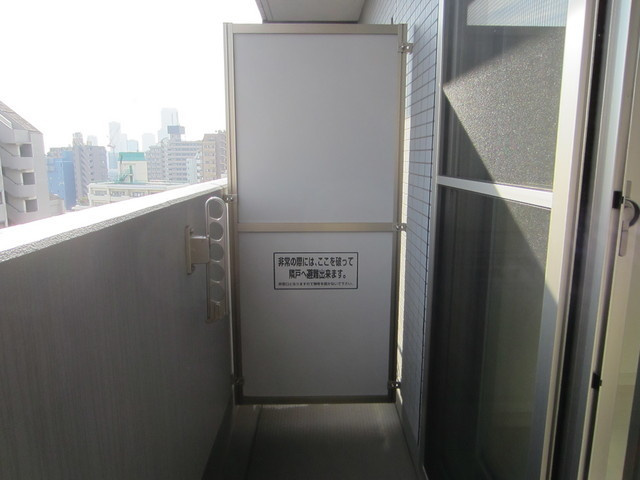北区滝野川３丁目の賃貸マンションのバルコニー|充分な広さのバルコニーです