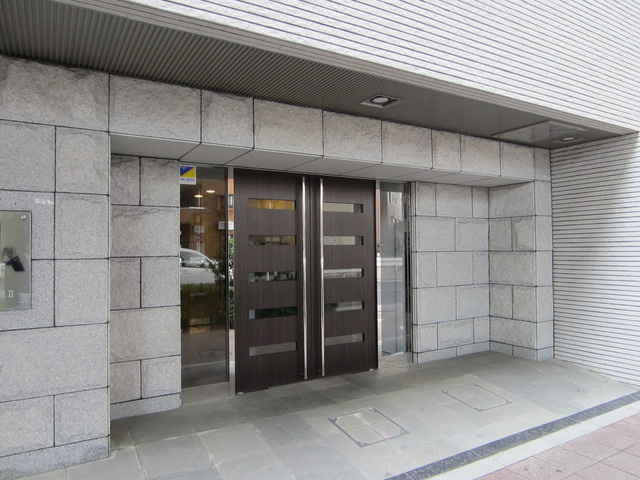 北区滝野川３丁目の賃貸マンションのエントランス|エントランスです