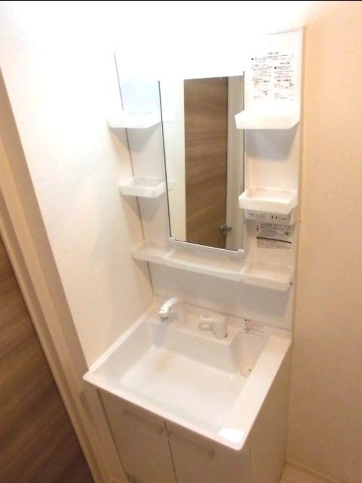 エクセリア西小岩の独立洗面台