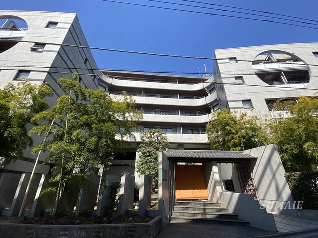 ガーデンコート碌山の外観|素敵な外観です☆