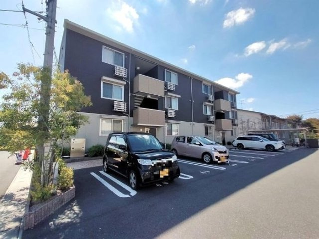グランド　ソレイユ　C棟の外観