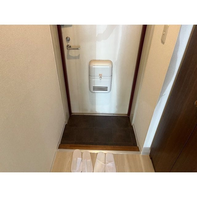 ファーストヒルズⅠの玄関