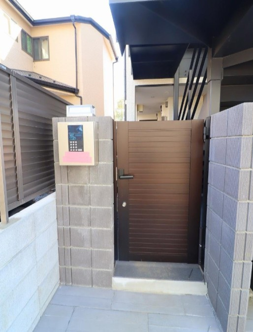 MELDIA南浦和Ⅱのエントランス