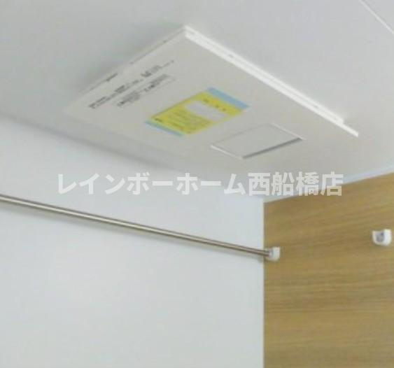 オークス夏見台の外観
