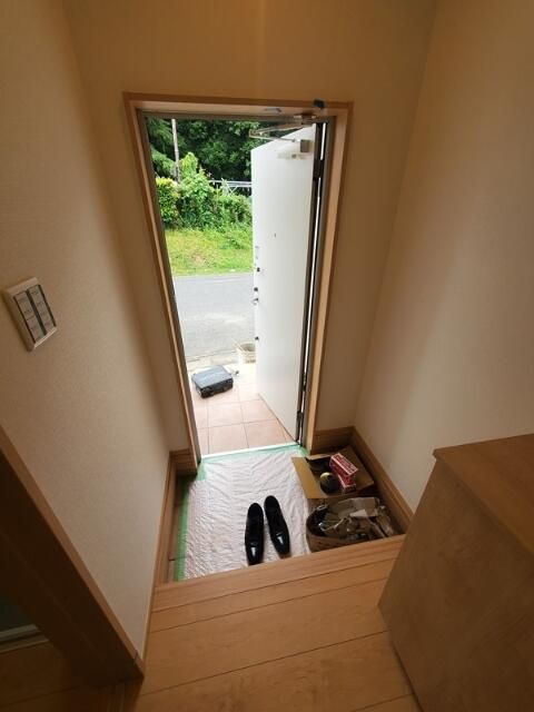 グランソフィアミツイ２の玄関