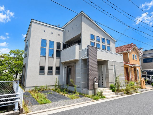 明石市魚住町清水戸建の外観