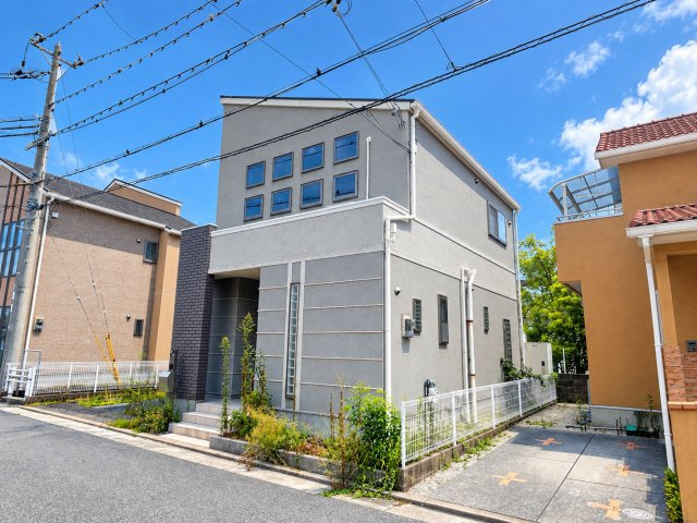 明石市魚住町清水戸建の外観