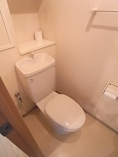 グランドハイツ旭のトイレ