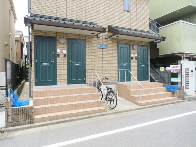 クアルトのエントランス|入口はこちら！