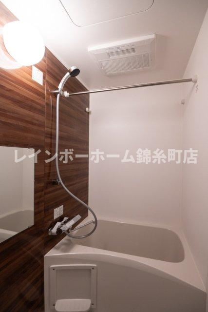 クレヴィスタ新小岩の浴室